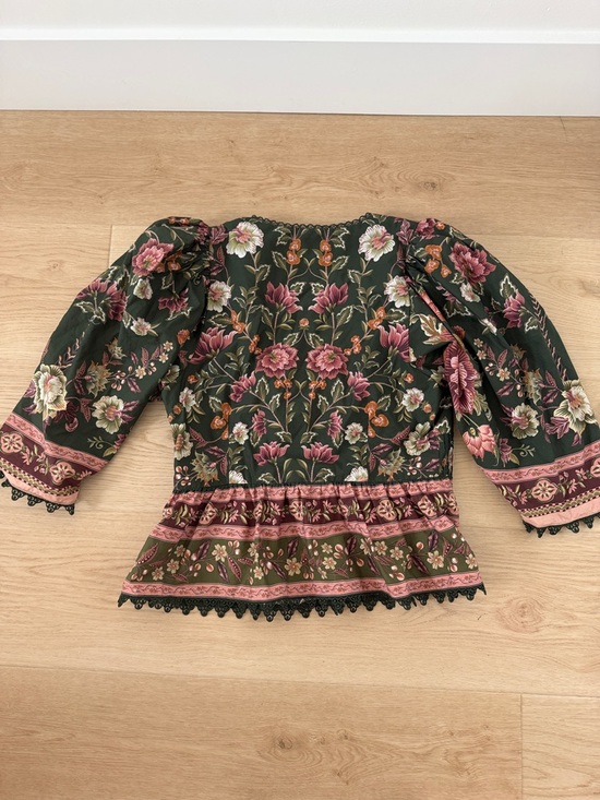 Farm Rio V-Neck Peasant Top in Olive and Dusty Rose - Picture 8 of 11